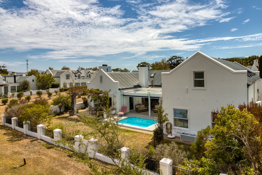 4 Bedroom Property for Sale in Croydon Vineyard Estate Western Cape